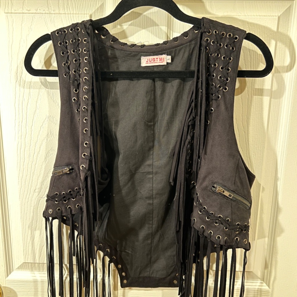 COWBOY CARTER LIKE  - Ultra Suede NOVELTY -Fringed Vest - NEW